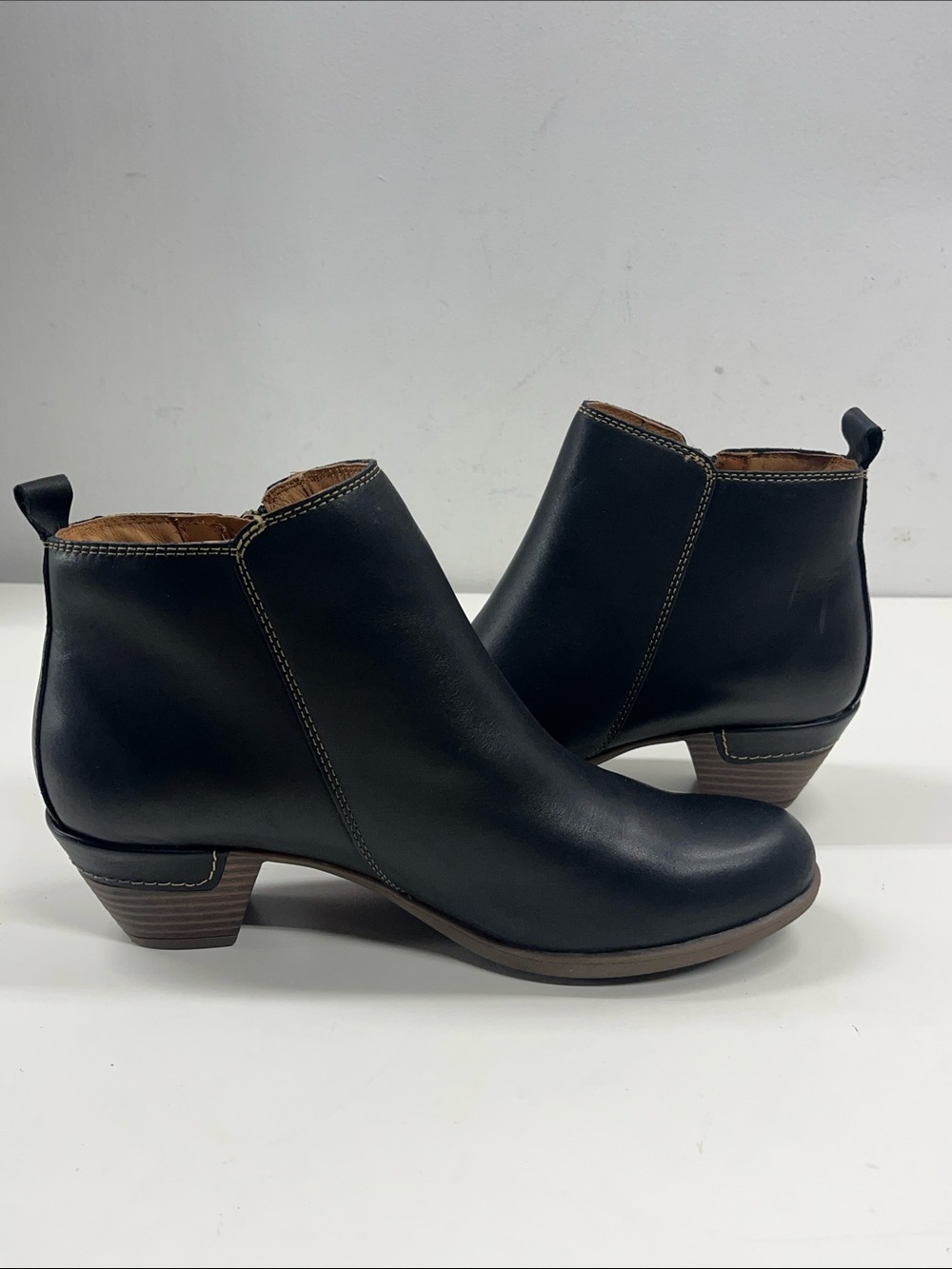 NWT Pikolinos Rotterdam Ankle Boots in Black Leather Women's Size 40 - Picture 7 of 10